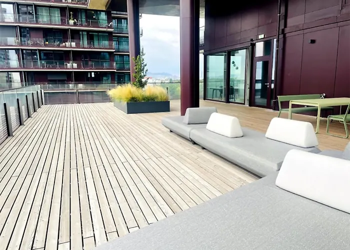 Daire Sunrise Above Sky With Rooftop Pool *